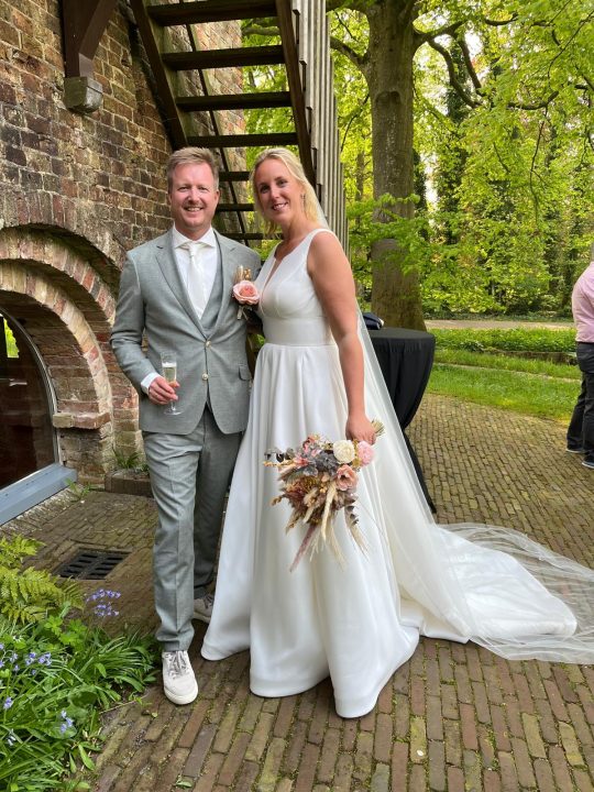 Onze_bruiden_Anke_bruid_en_bubels_leeuwarden.jpg