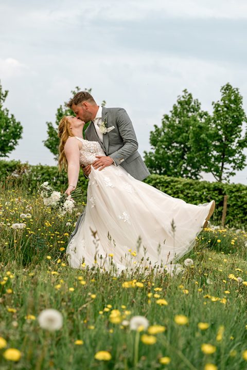 onze_bruiden_jaap_en_sanne_1_bruid_en_bubbels_leeuwarden