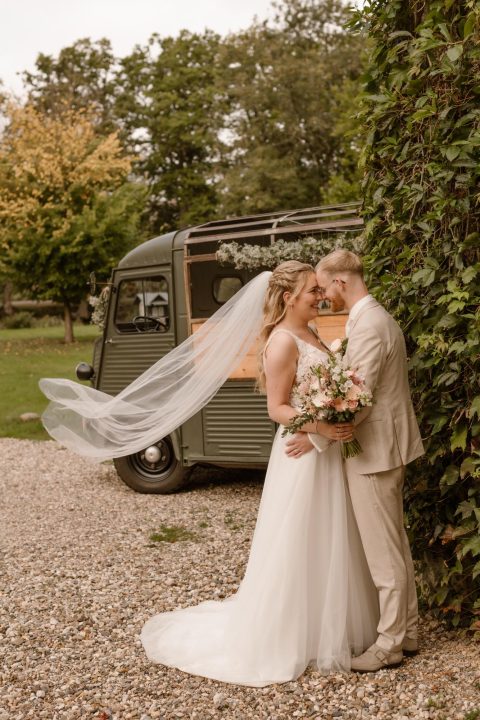 onze_bruiden_Anja HOEKSTRA_bruid_en_bubbels_leeuwarden