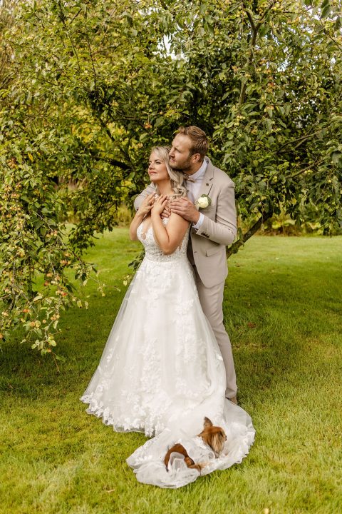 onze_bruiden_BerendAnnerens-177_bruid_en_bubbels_leeuwarden