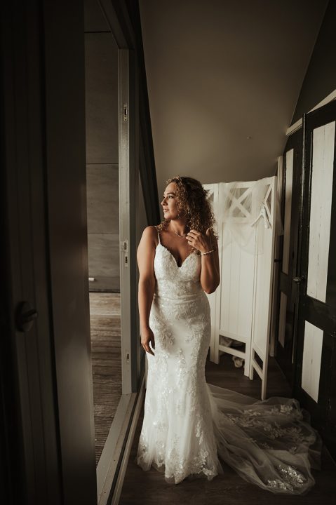 Bruid_en_bubbels_Leeuwarden_bruidsparen_1–Leoniefalckfotografie(47of388)